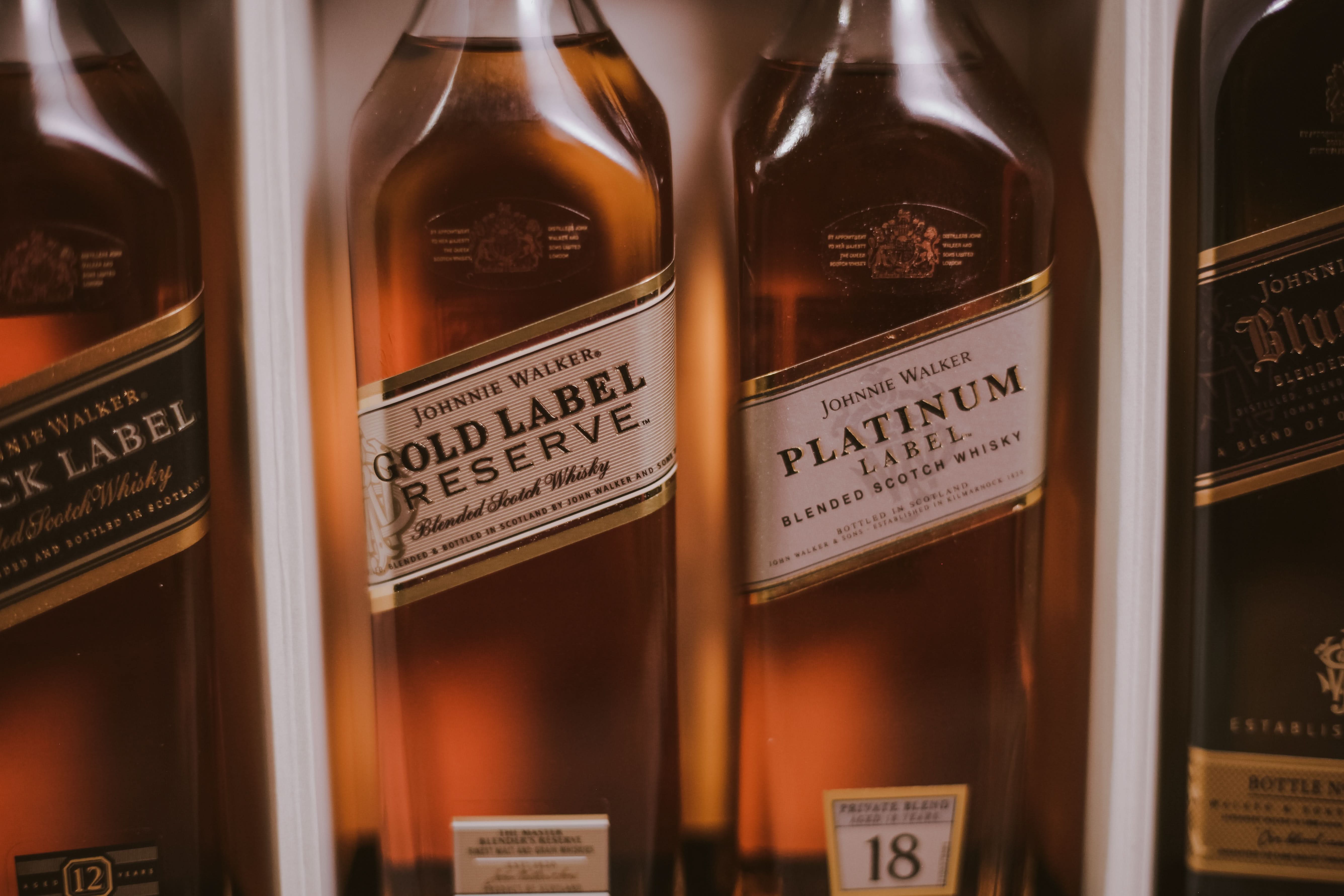 Johnnie Walker Scotch Collection - set of 4 200ml bottles