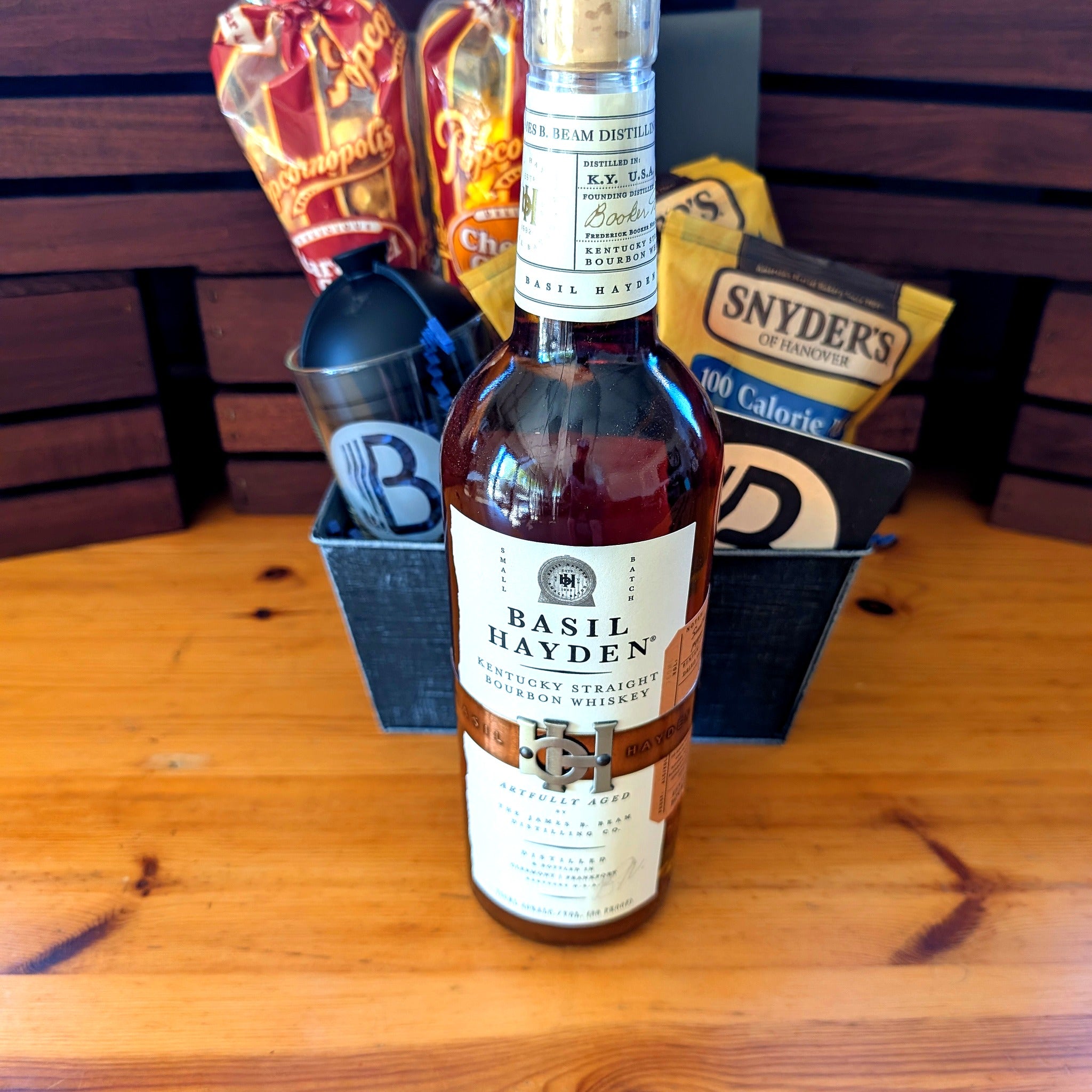 Basil Hayden's Bourbon 750ml Whiskey Gift Set | The BroBasket