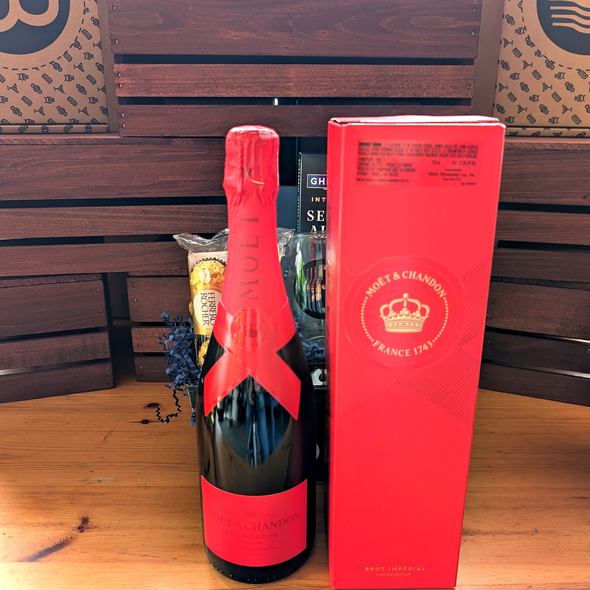 Moet & Chandon Brut Imperial Champagne Gift Basket | The BroBasket