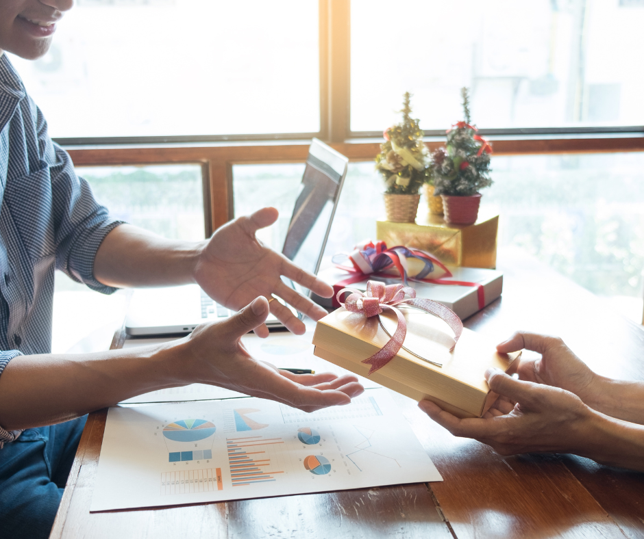 Best Gifts for a 25-Year-Old Man