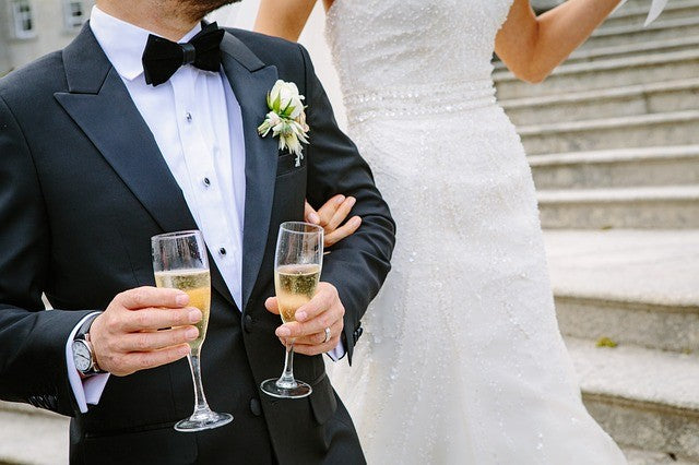 The Best Wedding Gifts for Brothers: 14 Great Gift Ideas for Grooms