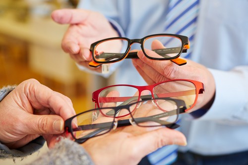 4 Things To Consider When Buying Prescription Glasses As A Gift