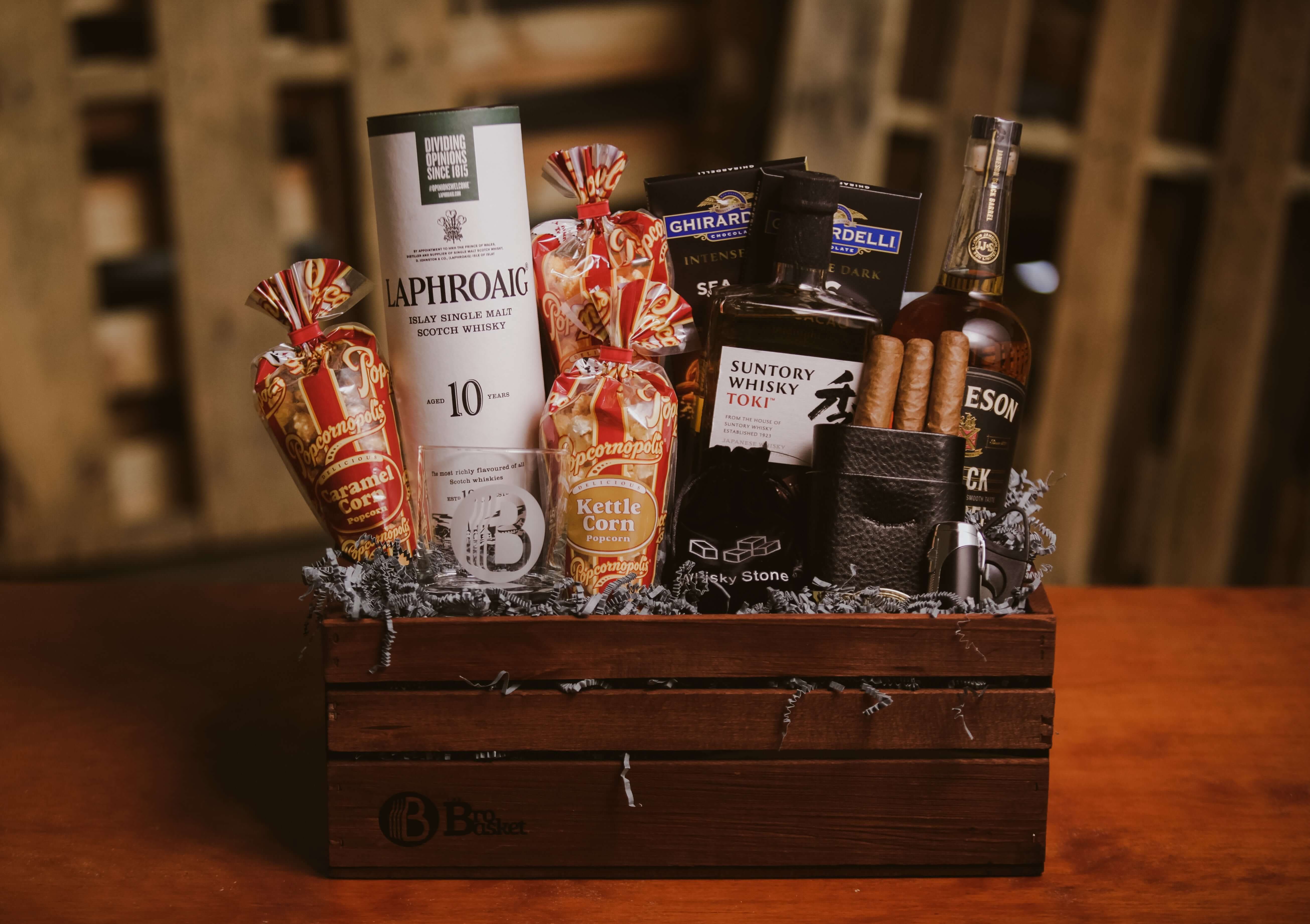Bourbon Whiskey Gift Basket Cool Gifts For Bourbon Drinkers