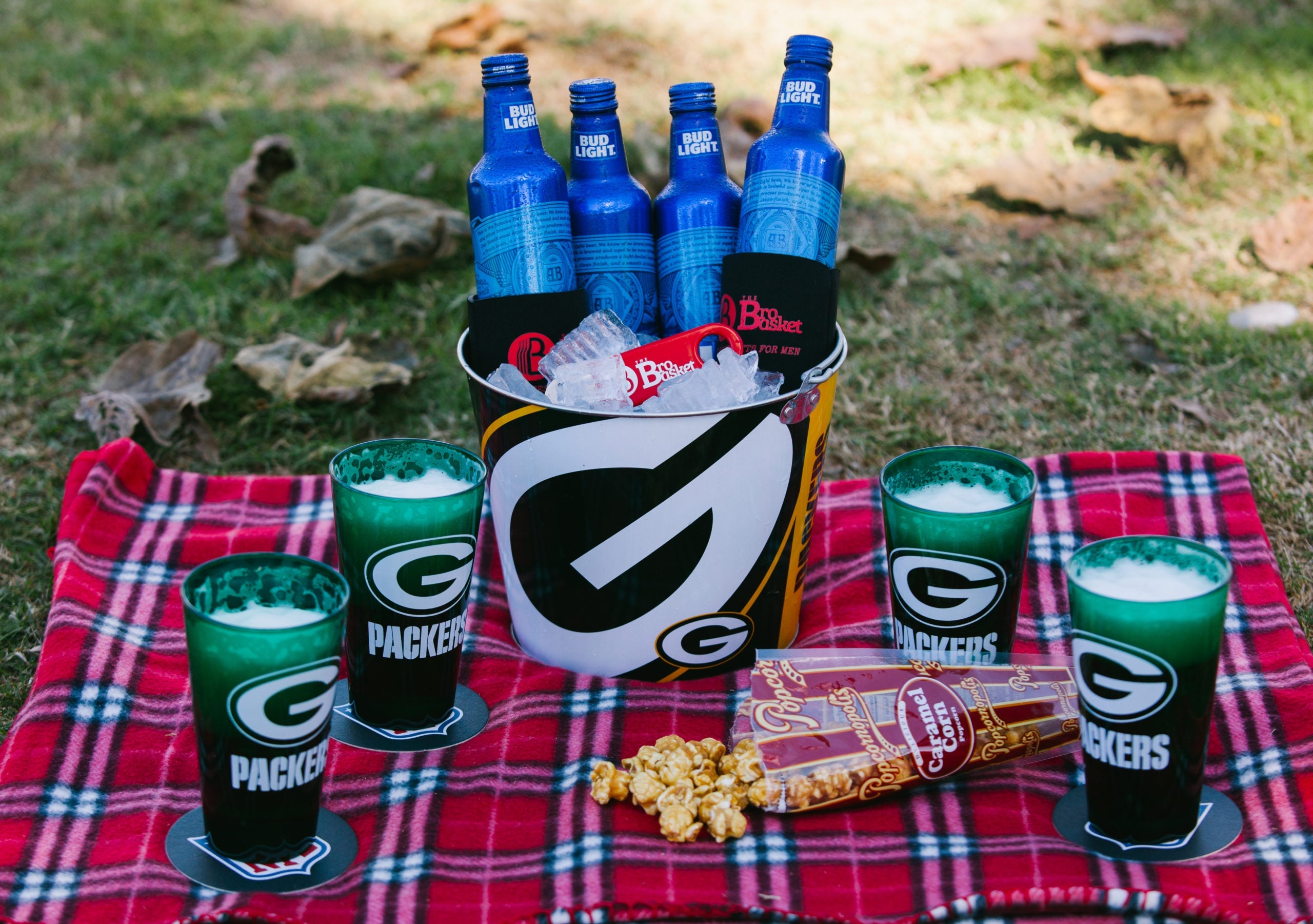 ***Packers Tailgate Bucket of Beer